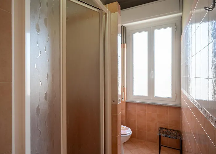 Guesthost - Sea View Retreat - Steps From Center * Sanremo